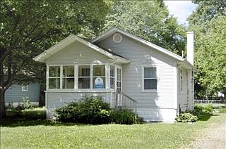 1st image of 5061 Beverly Ave