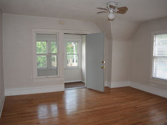 4th image of 425 Hannah Ave APT 2