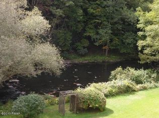 156 Old State Rd, Honesdale, PA 18431