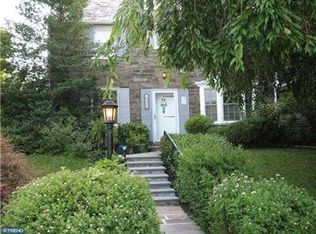 400 Salisbury Rd, Wyncote, PA 19095