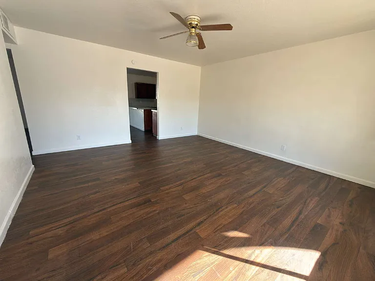 3627 W Northview Ave — Photo 13