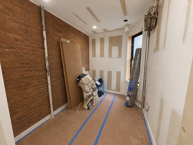 570 W 182nd St #2 — Photo 5