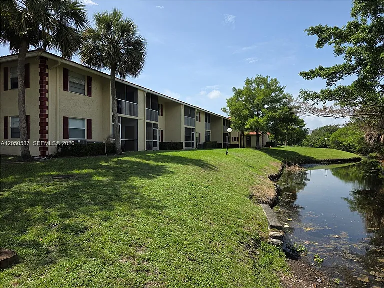 3790 N University Dr #H-1 — Photo 23