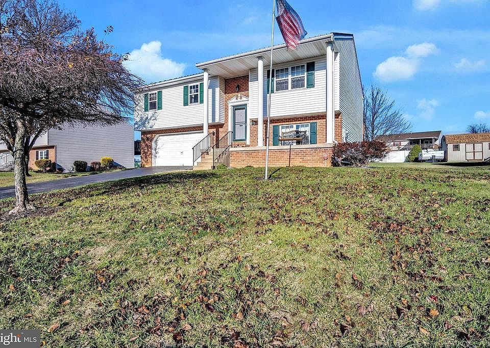 1st image of 436 Appaloosa Way