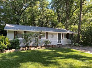 20 Singing Pines Dr #B, Candler, NC 28715