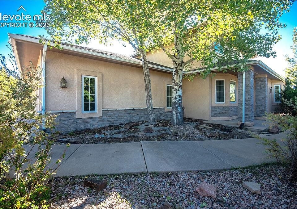 1st image of 19558 Fox Trail Way