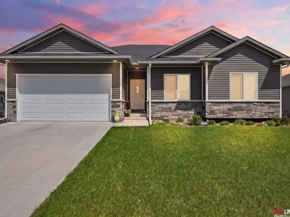 7420 N 49th St, Lincoln, NE 68514