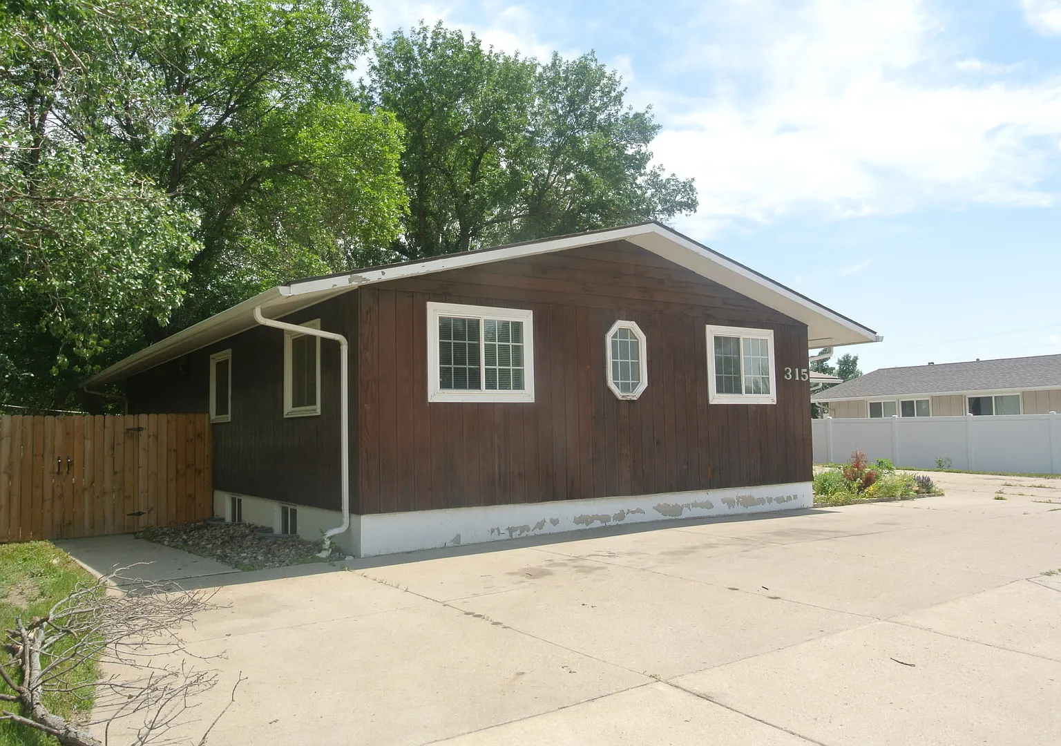4 Bedroom House! — Photo 2