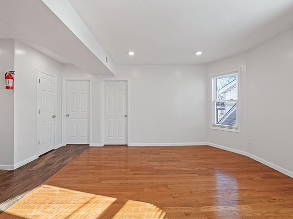 4th image of 346 Sanford Ave Floor 2