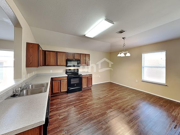 3rd image of 5209 Bantom Woods Bnd
