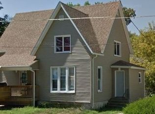 69 Lafayette St, Waterloo, IA 50703