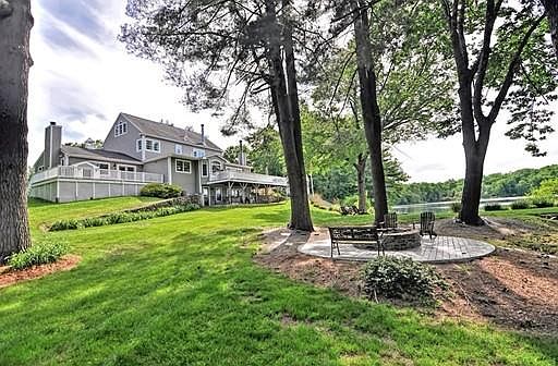 4th image of 46 Joanna Dr