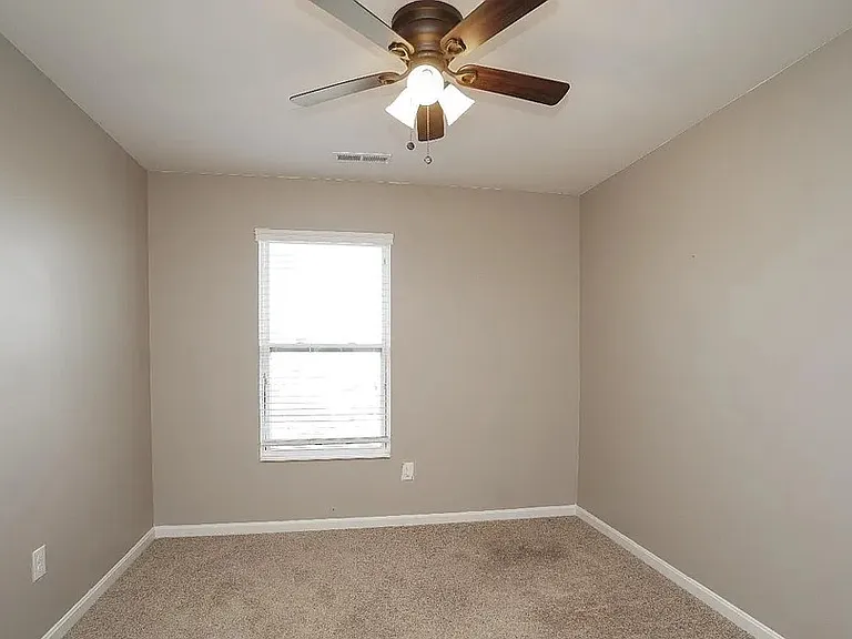 8006 Summerlin Ct — Photo 23