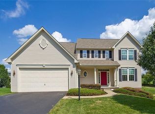 102 Stirling Dr, Pittsburgh, PA 15239