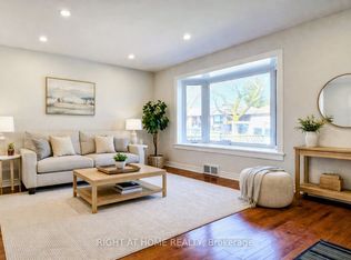 17 Reddins Rd, Toronto, ON M1R4N9
