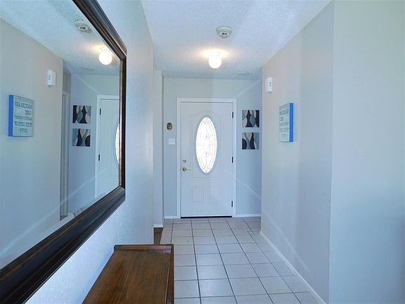 Light and bright entry to the home
