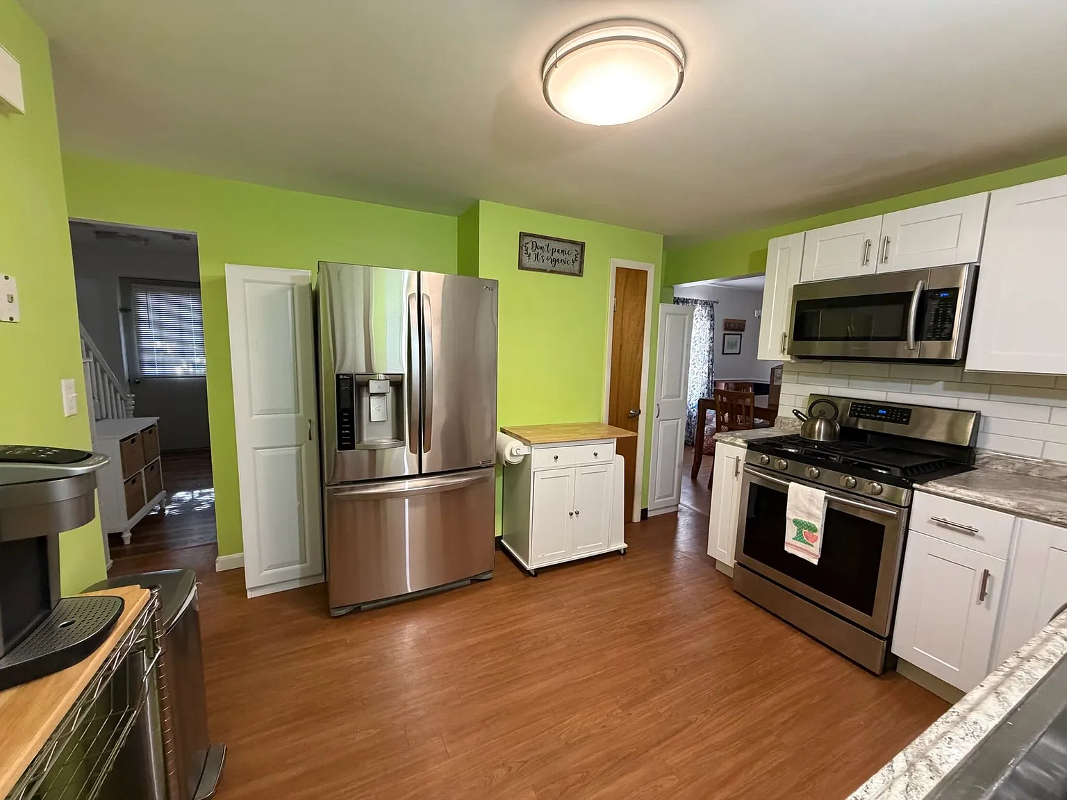 2 bed, 1100 sqft, $3,200 — Photo 3