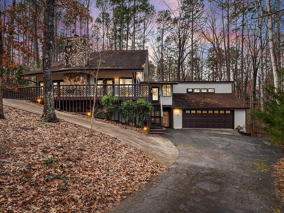 1st image of 21 Anchorage Ln
