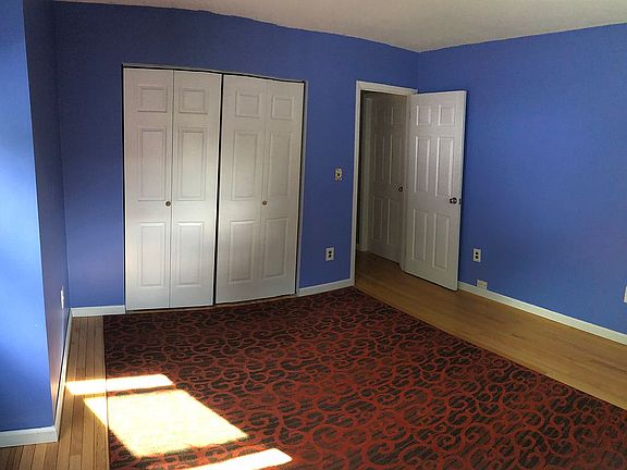 3rd image of 178 Sterling Dr