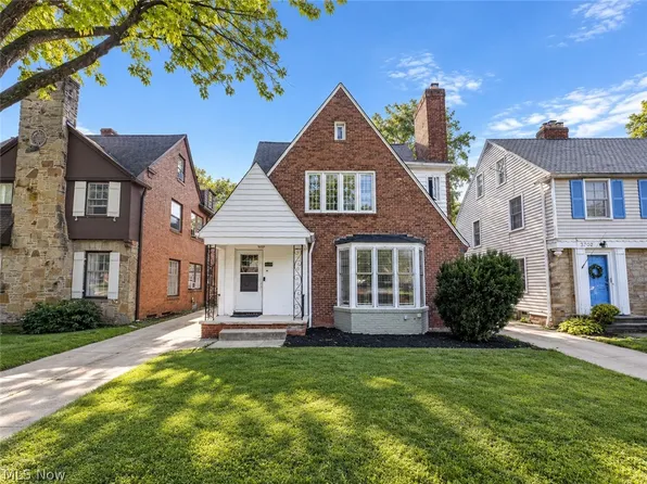 3706 Gridley Rd, Shaker Heights, OH 44122