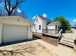 104 Cedar Ct, Mapleton, MN 56065