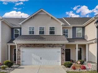 706 Riley Ln, Greensboro, NC 27455