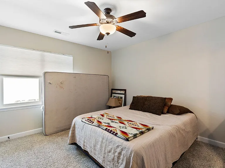 68 Catalina Cir — Photo 30