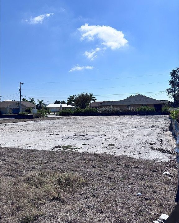 2nd image of 1402 Cape Coral Pkwy W