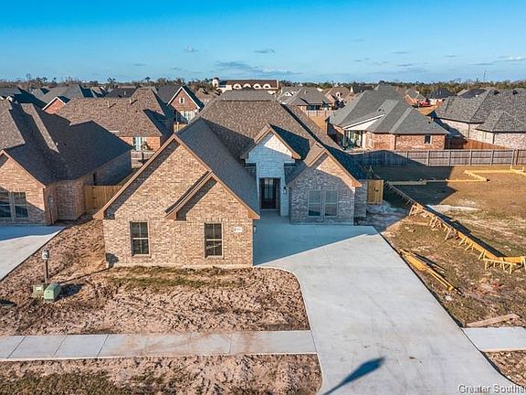 2nd image of 2524 S View Dr