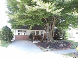 1753 Pelham Dr, York, PA 17406