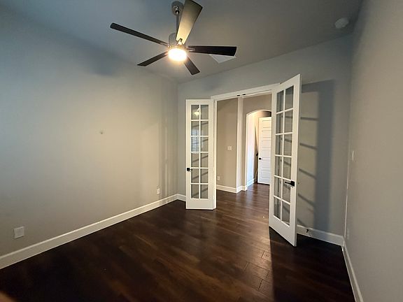 5th image of 4963 Stornoway Dr