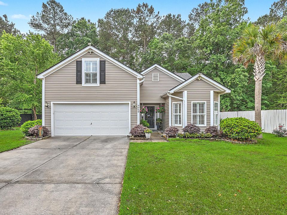 1st image of 9060 Pickett Fence Ln