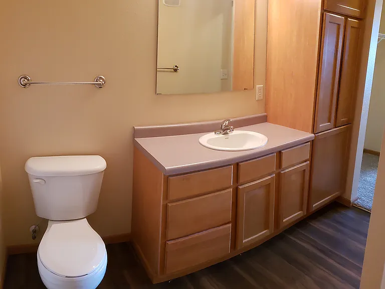 5152 10th Ave N #105 — Photo 4