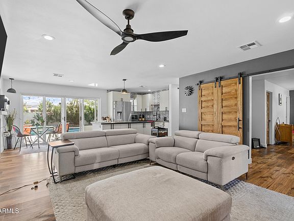 3rd image of 7647 E CATALINA Drive