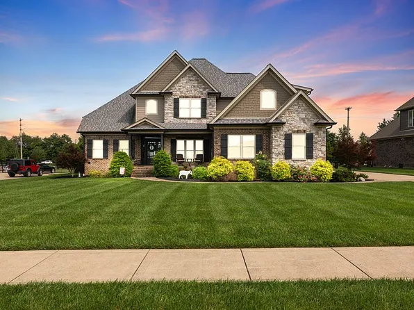 82 Pikes Peak Way, Bowling Green, KY 42104