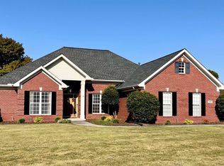 9880 Willow Cove Rd SE, Huntsville, AL 35802