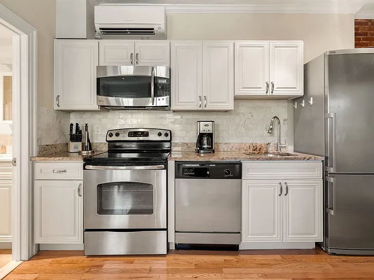 91 Perkins St #4 — Photo 6