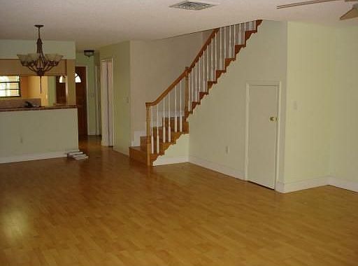 2nd image of 4008 Estepona Ave #3D4