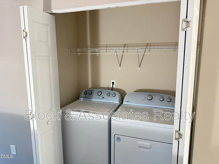 3102 Berkeley Springs Pl — Photo 15