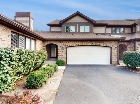 1857 Golf View Dr, Bartlett, IL 60103