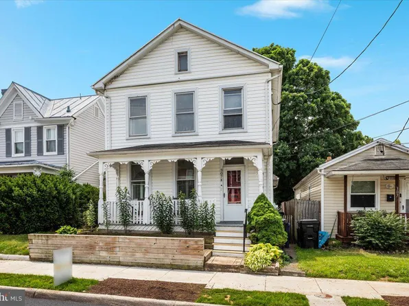 307 E Piccadilly 1/2 St, Winchester, VA 22601