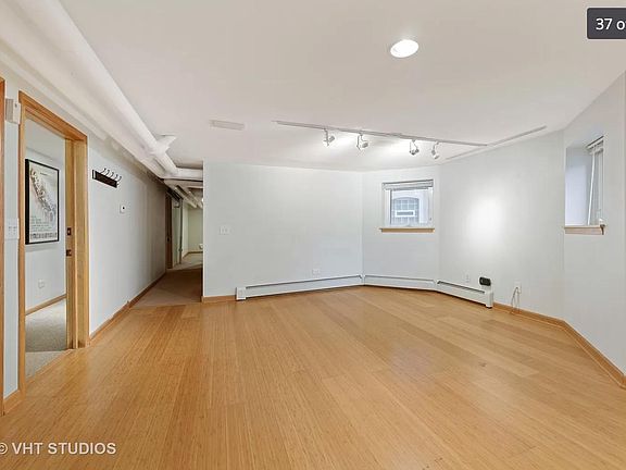 3rd image of 4232 N Ashland Ave #1