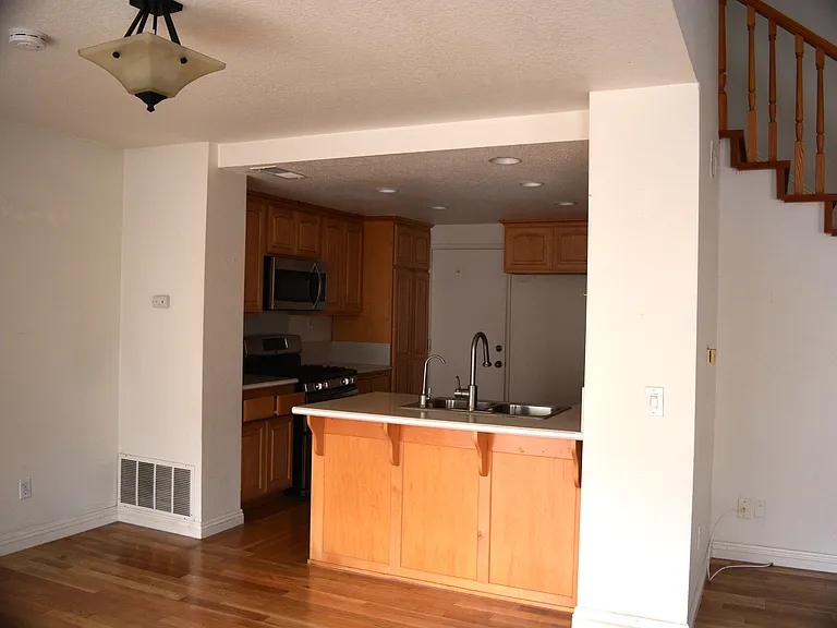 16716 Picadilly Ln — Photo 20