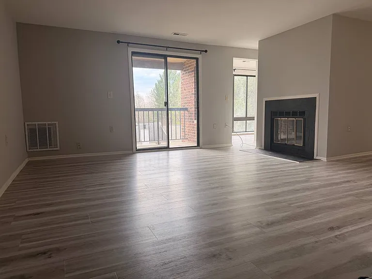 18050 Chalet Dr #303 — Photo 2