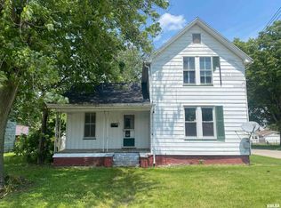 767 E Chestnut St, Canton, IL 61520
