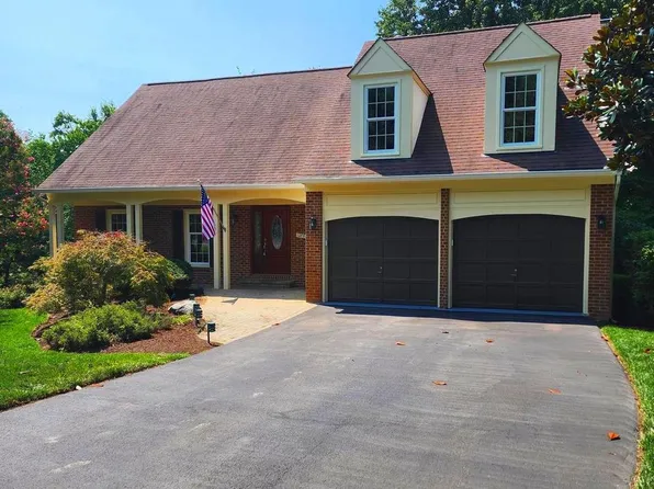 12851 Valleywood Dr, Woodbridge, VA 22192