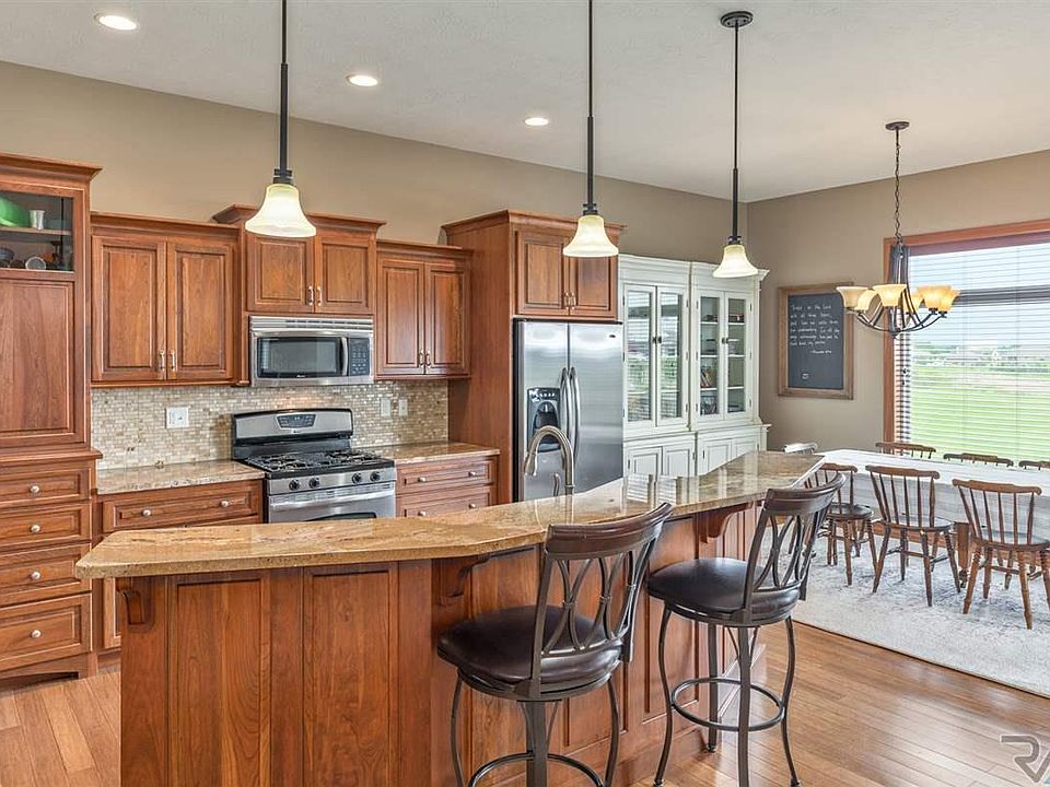 1st image of 8304 S Spice Hill Cir