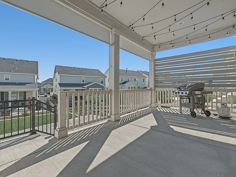 27615 E Geddes Pl — Photo 37