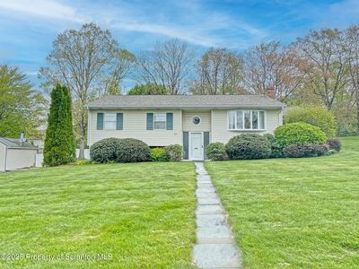 823 Hilltop Dr, Clarks Summit, PA, 18411