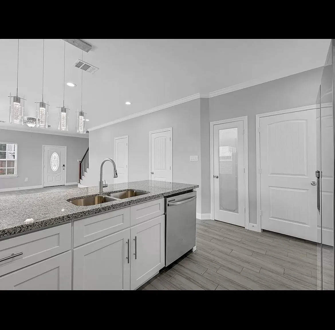 2 bed, 2.5 bath, 1444 sqft, $1,899 — Photo 3